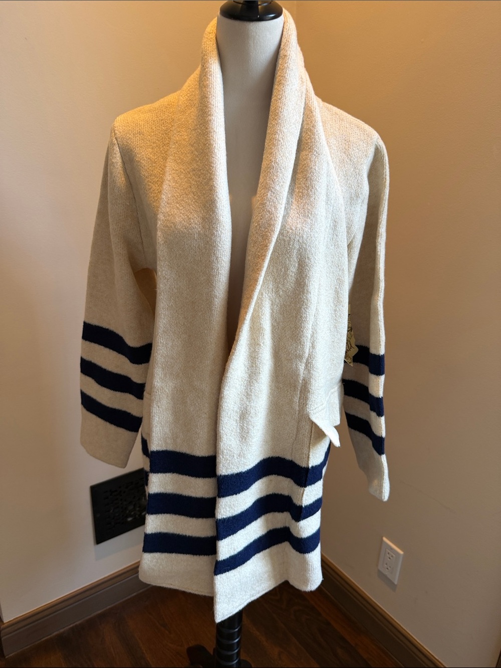 ONE WORLD Cream Knit Sweater with Navy Accent Stripes & Shawl Collar NWT SIZE M